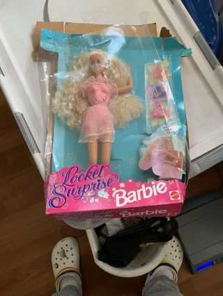 Vintage 1993 Locket Surprise Barbie Doll Chest Opens Mattel 10963