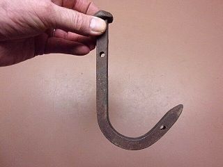 Vtg Small Hand Forged Iron Hook 6 1/2 " X 4 " Rustic Primitive Look Neat Top Lqqk