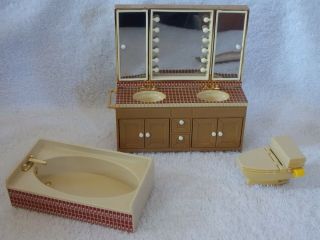 Vintage Tomy Miniature Dollhouse Bathroom Vanity With Double Sinks,  Tub,  Toilet