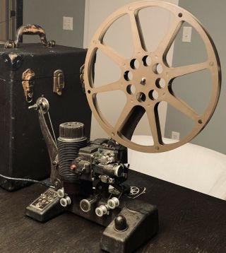 Rare 1930 Bell & Howell 16mm Film Filmo 129 Projector With Case