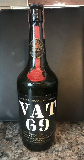 Rare Vintage Vat 69 Scotch Whiskey Glass Bottle No Alcohol