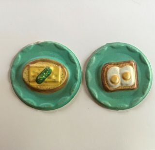 Vintage Barbie 1960’s Deluxe Reading Dream Kitchen Food Plates