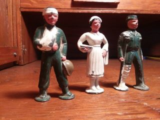 3 Rare Vintage Barclay/manoil Pod Foot Soldiers,  Nurse,  Crutches,  Arm In Sling