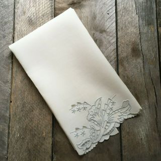 Vtg Madeira Linen Guest Towel Label Hand Embroidered Openwork
