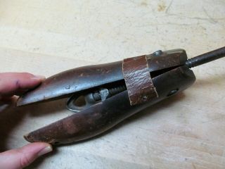 Antique Cobbler Shoe Maker Tool – Adjustable Shoe Form Screw Type Stretcher 3