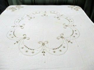 ANTIQUE MADEIRA TABLECLOTH - HAND EMBROIDERED FLOWERS - LINEN 3