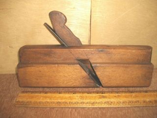S202 Antique Wood Molding Plane Unmarked 1 1/4 " Hollow