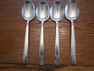 4 Nobility Plate 1937 Caprice Pattern Soup Spoons Oneida Silverplate 1478