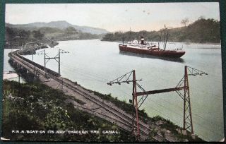 P.  R.  R.  Boat Passing Through The Panama Canal - Antique Postcard