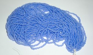 Old Stock Seed Beads French Blue Lavender Opal Glass 1 Hank 21 Bpi 46 Gr