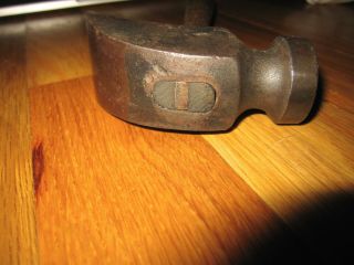 ANTIQUE UNKNOWN MAKER COBBLERS HAMMER IN GOOD CONDTION. 3