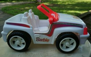 1994 Medium Sized Vintage Mattel Barbie Pink And White Car /jeep