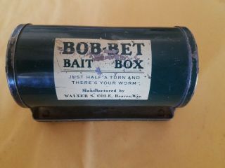 Vintage Fishing Bob Bet Bait Worm Box Tin Metal Belt.  Manfacture Walter Cole