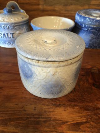 Rare - Antique Blue Daisy Cluster Salt Glazed Stoneware Butter Crock With Lid