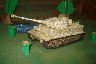 Corgi Tiger I S05 1/50 WINTER CAMOUFLAGE Battle of the Bulge - RUSSIA ? OOP RARE 2