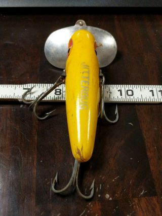 VINTAGE FRED ARBOGAST MUSKY JITTERBUG FISHING LURE WOOD YELLOW TOPWATER PLUG OLD 3