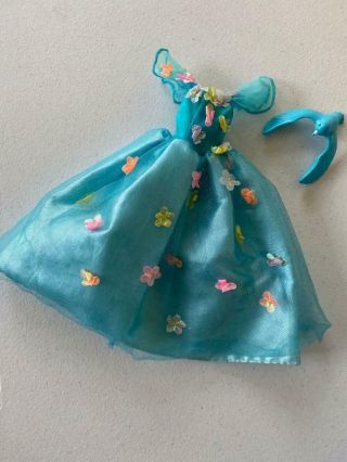Vintage Mattel Barbie Songbird Turquoise Dress 1995 With Bird 14320