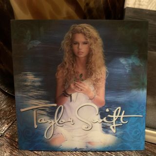 Taylor Swift Deluxe Limited Edition CD,  DVD Rare Lenticular Hologram Cover 2007 2