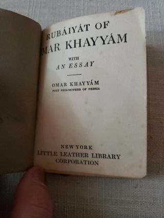 Antique Book The Rubaiyat of Omar Khayyam,  Little Leather Library Pocket Size 3