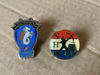 2x Very Rare Olympic Interest Pin Badges Dutch Archery Noc Netherlands Holland