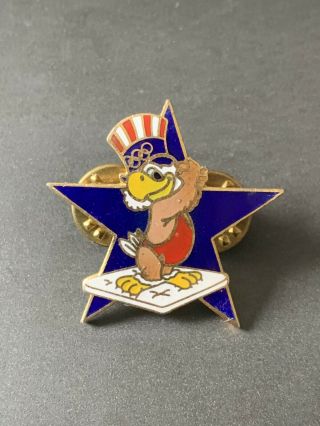 Very Rare La 1984 Olympics Pin Badge Sam Mascot Wrestling Star Los Angeles