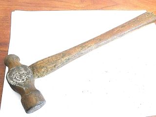 RARE VINTAGE WOODEN HANDLED 1/2LB BALL PEEN HAMMER MARKS BUT CANT READ 3
