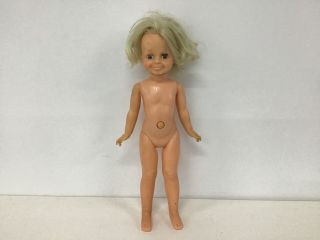 Vintage 1969.  Ideal Toy Doll.  Blond Growing Hair And Gray Eyes.  Chrissy Doll 604