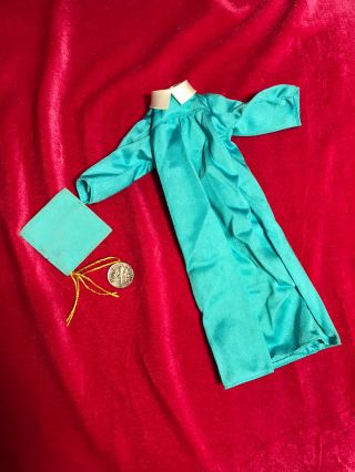 Mattel Barbie Graduation Special Edition Aqua Blue Cap And Gown Vintage 90’s