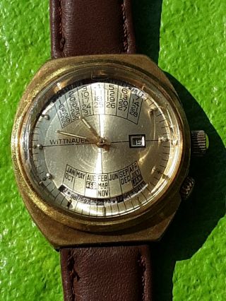 RARE Vintage 1970 ' s WITTNAUER model 3002 Calendar Day Date Wind Watch / 2
