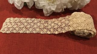 2.  4m Antique Hand Crochet Lace Trim Length Vintage Cream
