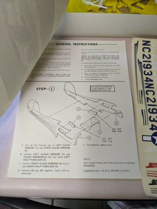 EXTREMELY RARE Beechcraft Staggerwing 1/32 scale plastic model kit 3