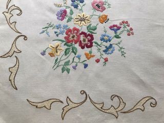 Vintage Heavily Hand Embroidered Spring Flowers Tablecloth Linen Daffodil Poppy 3