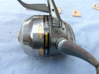 T5615 F Shakespeare Synergy Fishing Reel Underspin Trigger Cast Synt16u