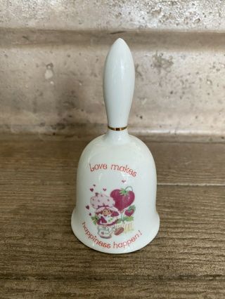 Vintage 1980 Strawberry Shortcake 4.  5 " Bell " Love Makes Happiness Happen "