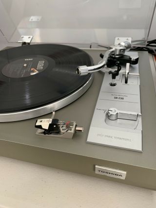 Vintage Toshiba Turntable Record Player Model Sr - 230 Rare