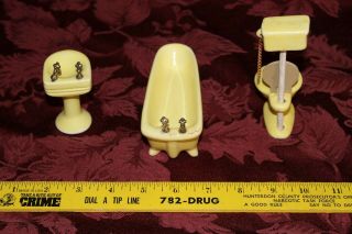 Dollhouse Miniature Bathroom Tub Sink Toilet w/ High Tank 2