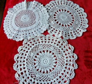 Three Vintage White Cotton Hand Crochet Lace Table Mats/doilies Two Designs
