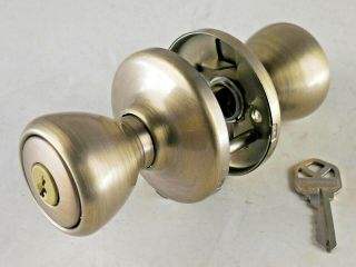 Kwikset Tylo Keyed Entry Antique Brass Knobs Only 792
