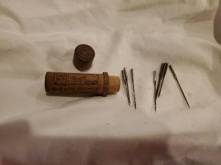 Vintage Boye Needle Co.  Wooden Holder For Sewing Machine Needles 12