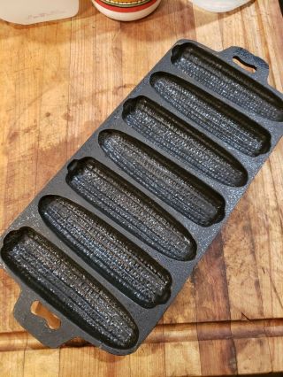 Antique Vintage Cast Iron Corn Stick Pan Cornbread Bsr 7s Muffin Molds