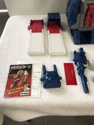 Takara Tomy Transformers G1 C - 114 Fortress Maximus Headmaster 3