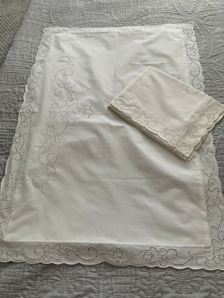 Vintage 2 100 White Cotton Pillowcases With Embroidery & Scalloped Edge 1970s