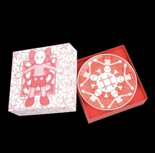 Kaws X Qatar Ceramic Plates (set Of 4) Red / White Arf0031
