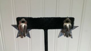 Vintage Silvertone Metal 5 Point Star Clip - On Earrings 3