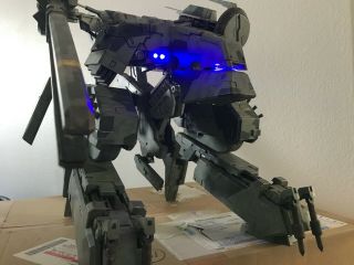 3a Metal Gear Solid Rex 1:48 Scale; Used; Batteries