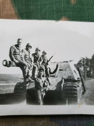 RARE WWII US Army soldiers Photo Captured German Jagdpanther Tank Picture 2 3