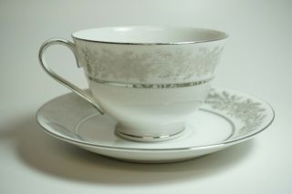 Vintage 2.  5 " Seyei Fine China Japan Porcelain Gold Floral Tea Cup & Saucer 3208