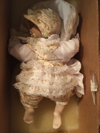 Vintage 1991 Ashton Drake Baby Porcelain Doll Lisa Yolanda Bello Ltd Ed 92037 3