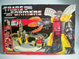 K1900023 Omega Supreme W Box 100 Complete 1985 G1 Transformers Vintage