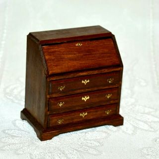 House Of Miniatures 40017 Chippendale 3 - Drawer Desk Assembled Finished 1:12